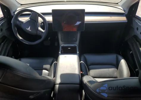 2022 Tesla Model Y from USA, damaged, VIN 7SAYGDEE3NF456029